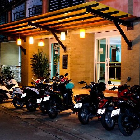莱雅拉威广场酒店 Rawai 外观 照片