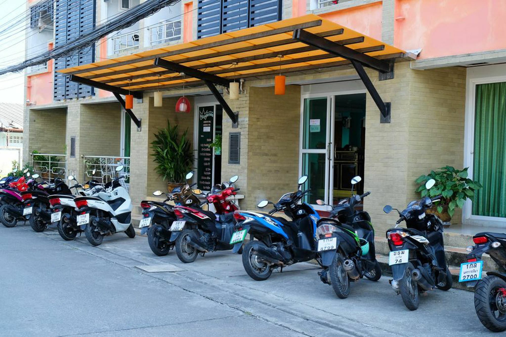 莱雅拉威广场酒店 Rawai 外观 照片